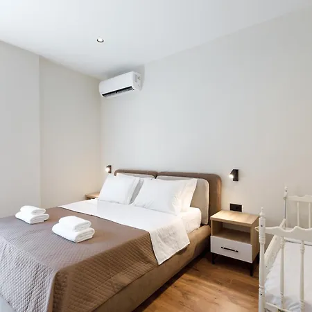 Lumora Living Modern Free Parking *
