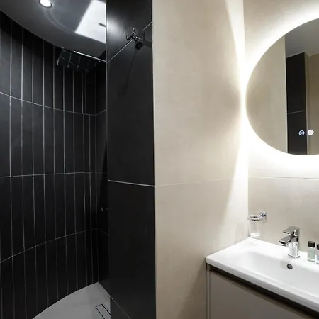 Lumora Living Modern Free Parking Apartament *