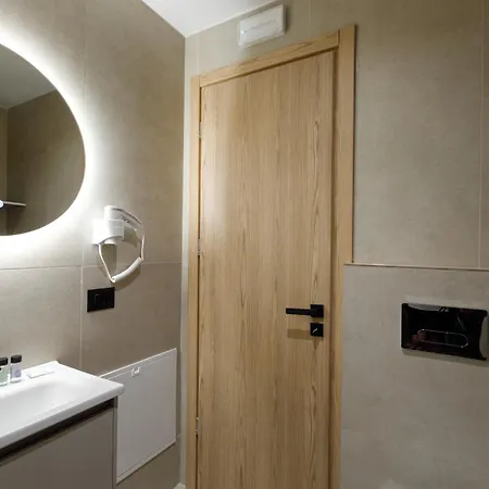 Apartament Lumora Living Modern Free Parking Gjirokastra